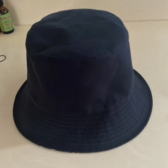 Reversible Dior bucket hat